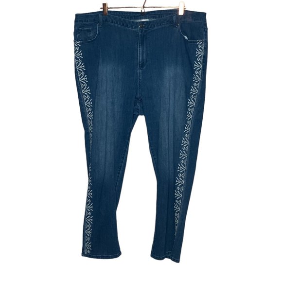 Catherines 26W Dark Wash Denim Stretch Boho Embroidered Detail Skinny Jeans Plus - Picture 1 of 3